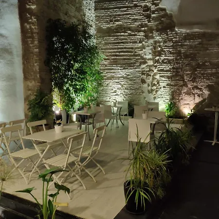 Atrium *